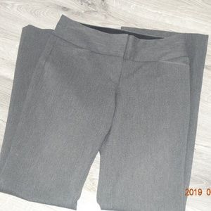 Express Pre Owned Low Rise Barely Boot Editor Pant